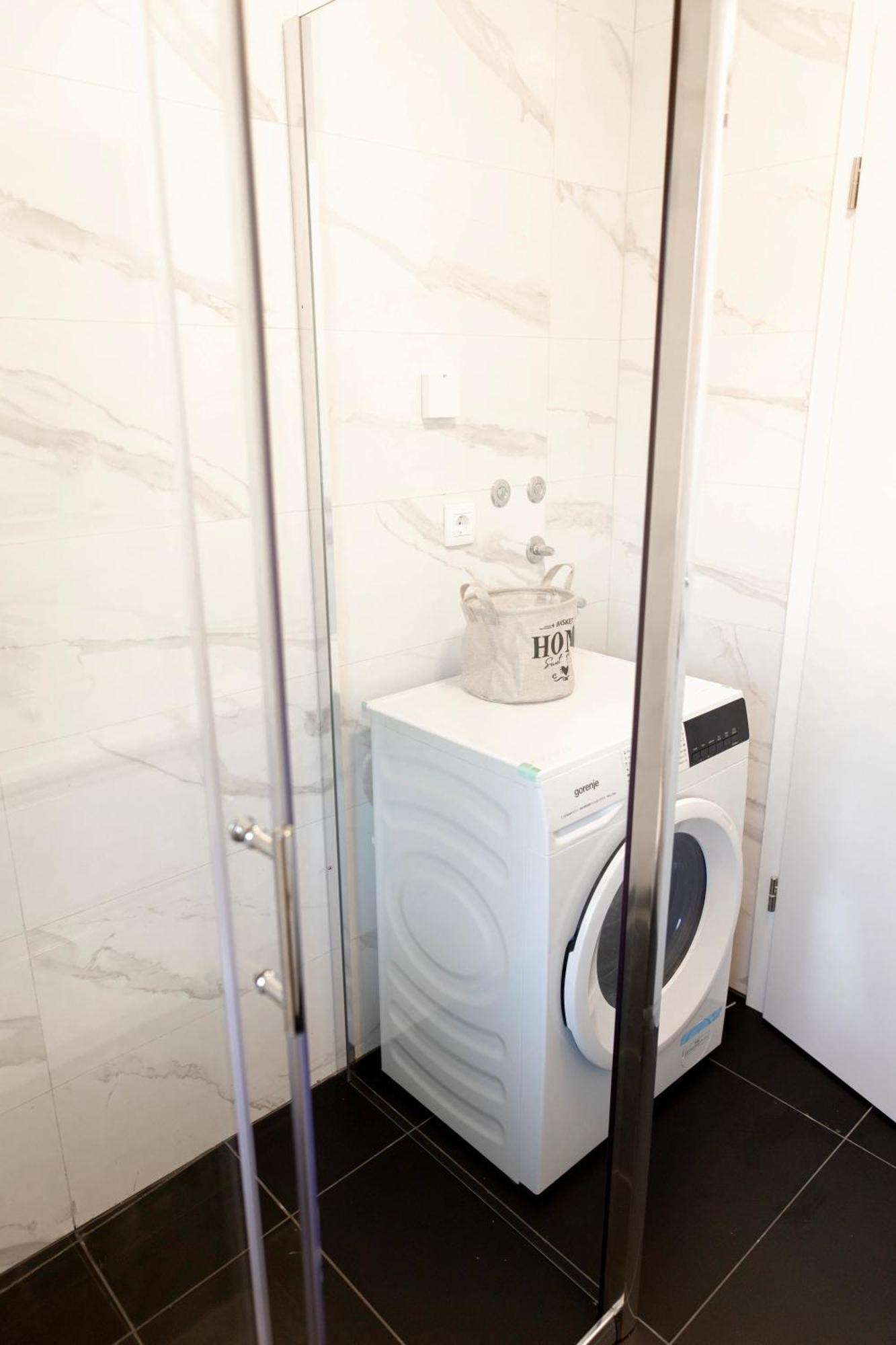 Aura Apartments ゴレンスカ地方 エクステリア 写真