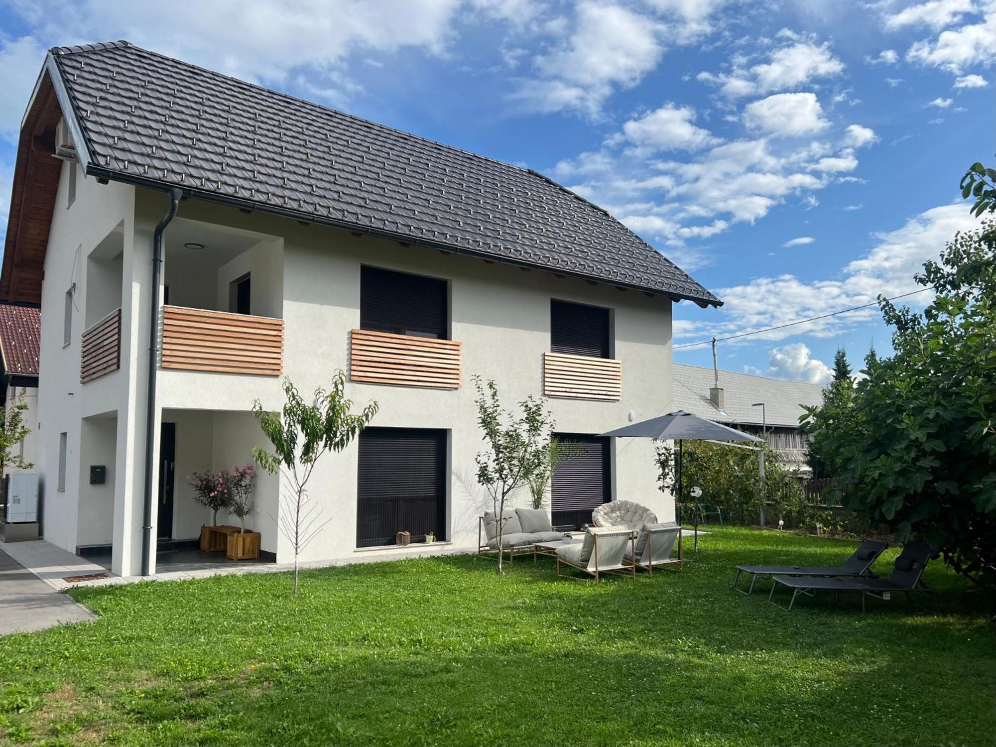 Aura Apartments ゴレンスカ地方 エクステリア 写真