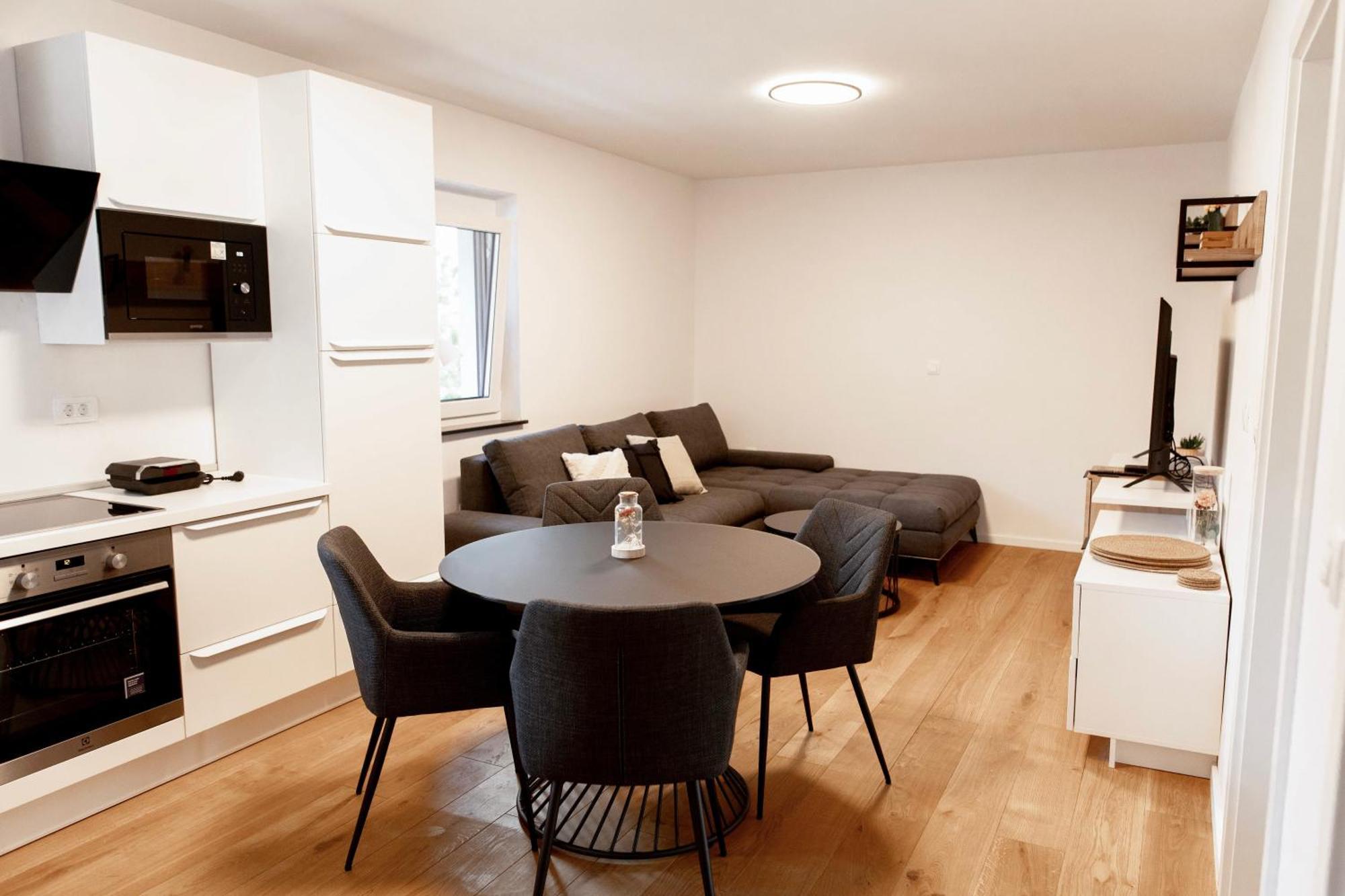 Aura Apartments ゴレンスカ地方 エクステリア 写真
