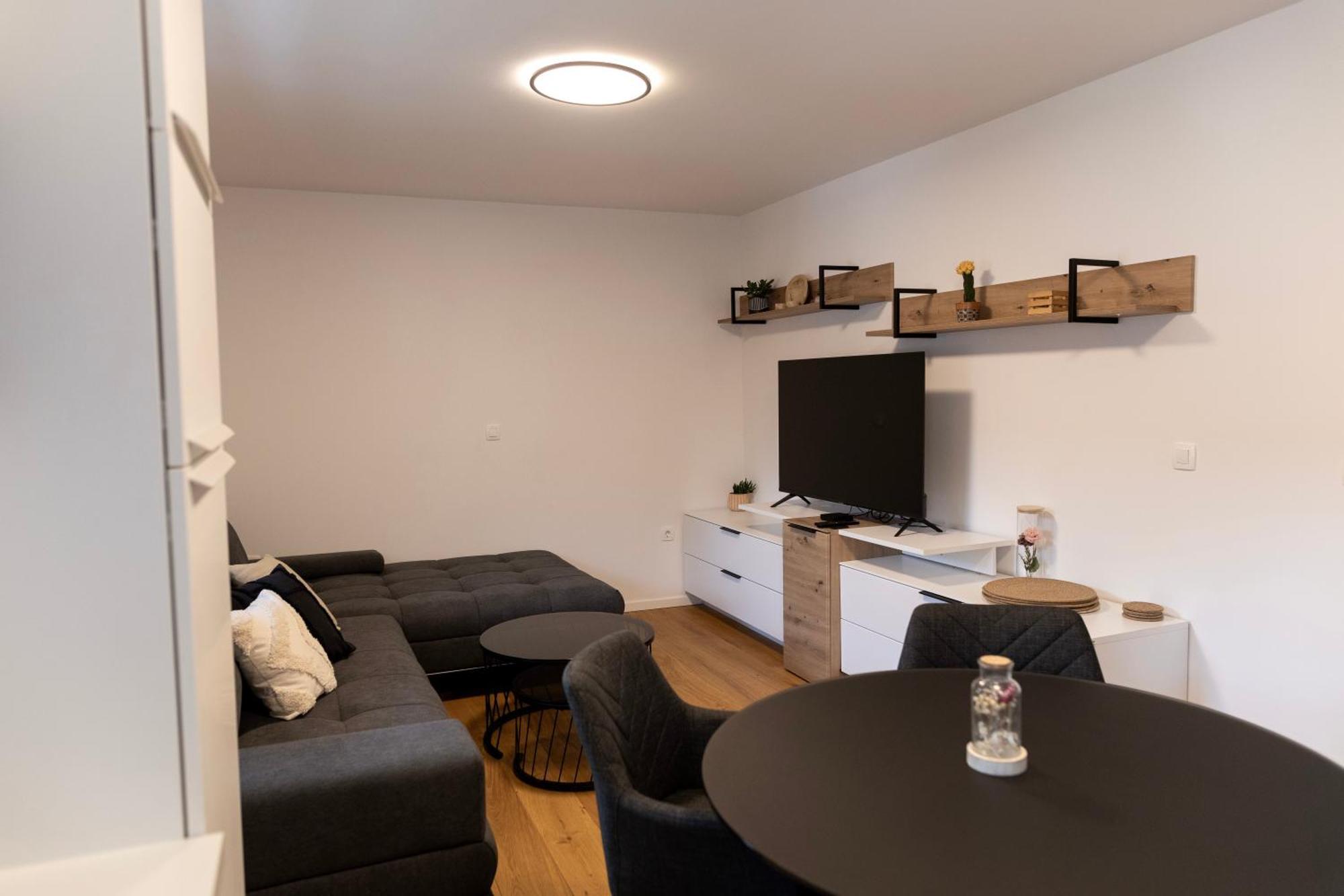 Aura Apartments ゴレンスカ地方 エクステリア 写真